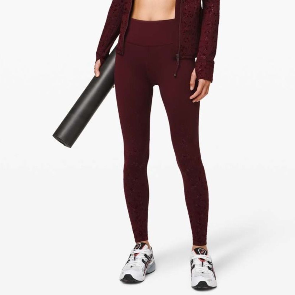LULULEMON Speed Wunder Under Leggings Size 4 Burgundy Sculpting Full-Length Pant